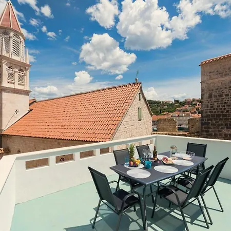 Stonehouse Lino For 6 With Sea View Trogir