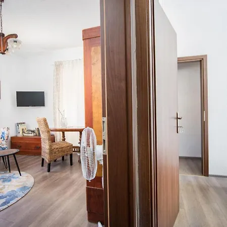 Stonehouse Lino For 6 With Sea View Apartment Trogir