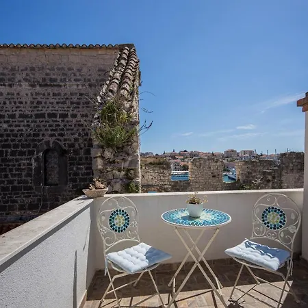 Apartment Stonehouse Lino For 6 With Sea View Trogir